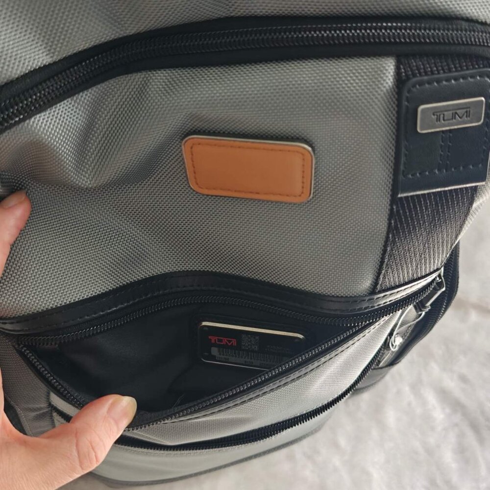 New TUMI Parrish Laptop Backpack 15 Inch Computer Grey - Picture 7 of 10